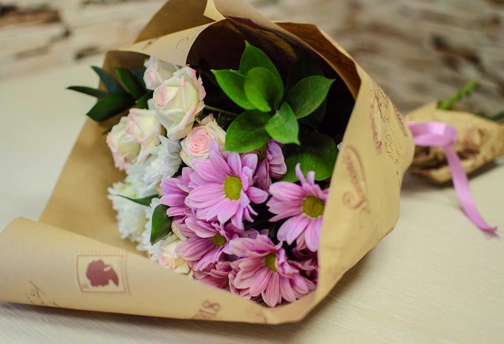 Букет цветов из: Розы и Хризантемы в Азово