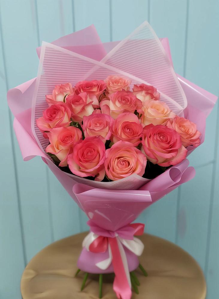 Букет 15 Розовых роз Равель в Азово