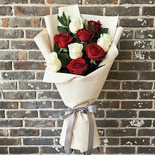 Букет цветов из:  Розы в Азово