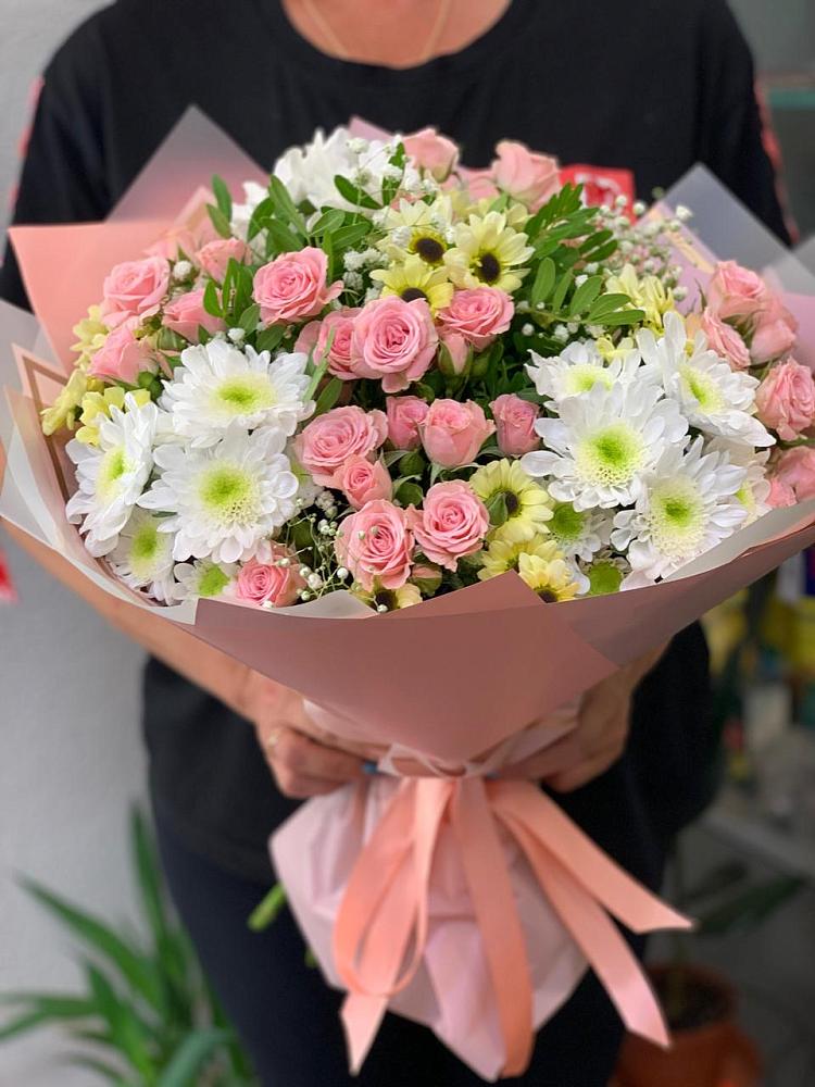 Букет цветов из: Розы и Хризантемы в Азово