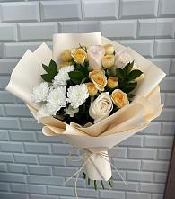 Букет цветов из:  Розы и Хризантемы в Азово