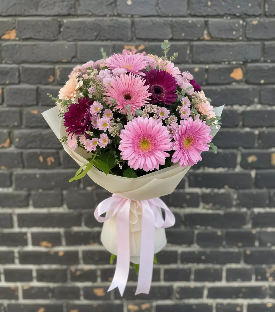 Букет цветов из: Герберы и Хризантемы в Азово