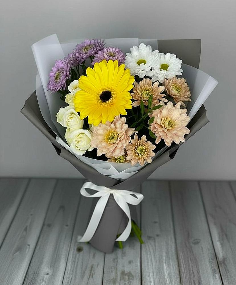 Букет цветов из: Розы, Герберы и Хризантемы в Азово