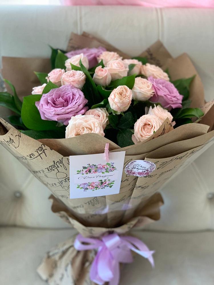 Букет цветов из: Розы в Азово