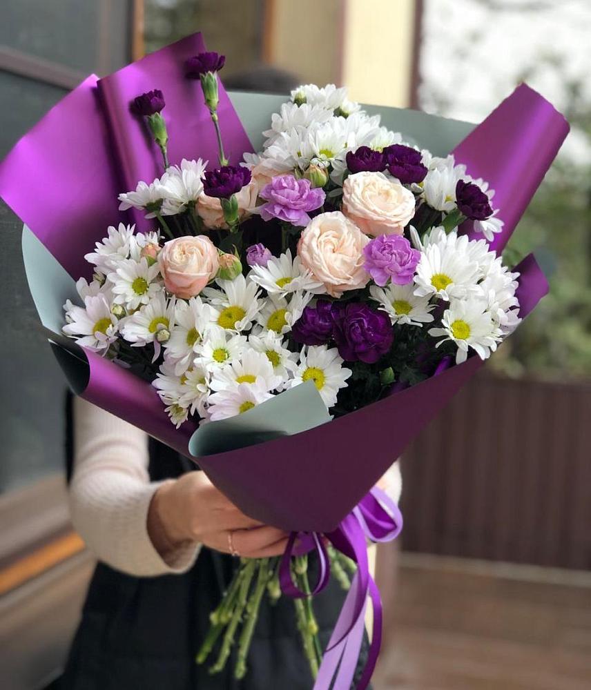 Букет цветов из: Хризантемы, Гвоздики и Розы в Азово