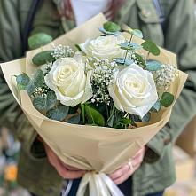 Букет цветов из:  Розы в Азово