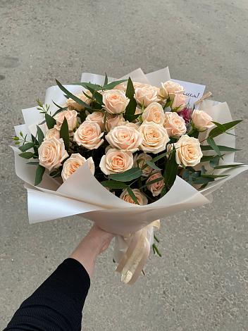 Букет Кремовые розы Латте в Азово