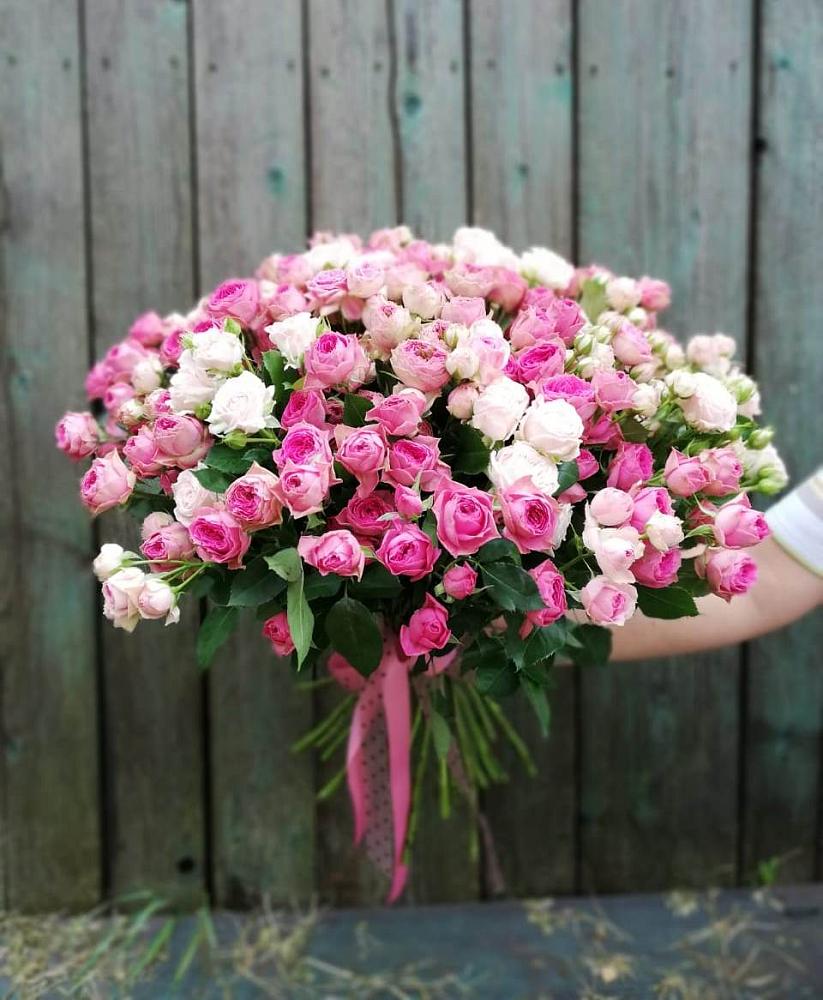 Букет Розовые кустовые розы Натали и Лав Лидия в Азово