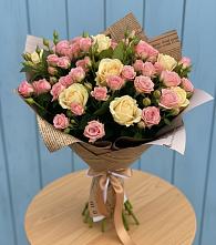 Букет цветов из:  Розы в Азово