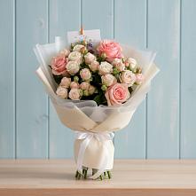 Букет цветов из:  Розы в Азово